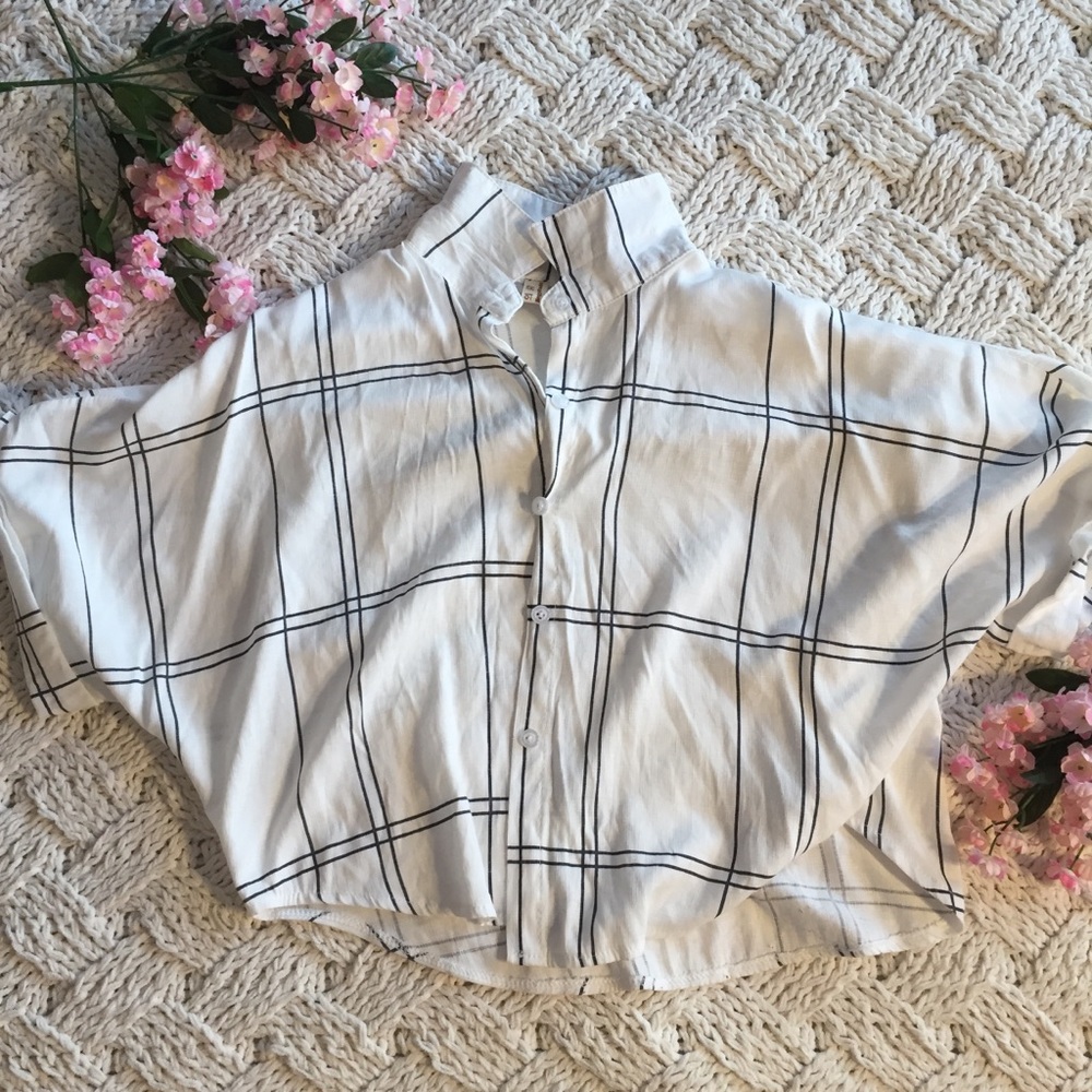 Crop Button Down🖤